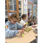 Techniek + mama = Knutselwerkje voor moederdag in L6.